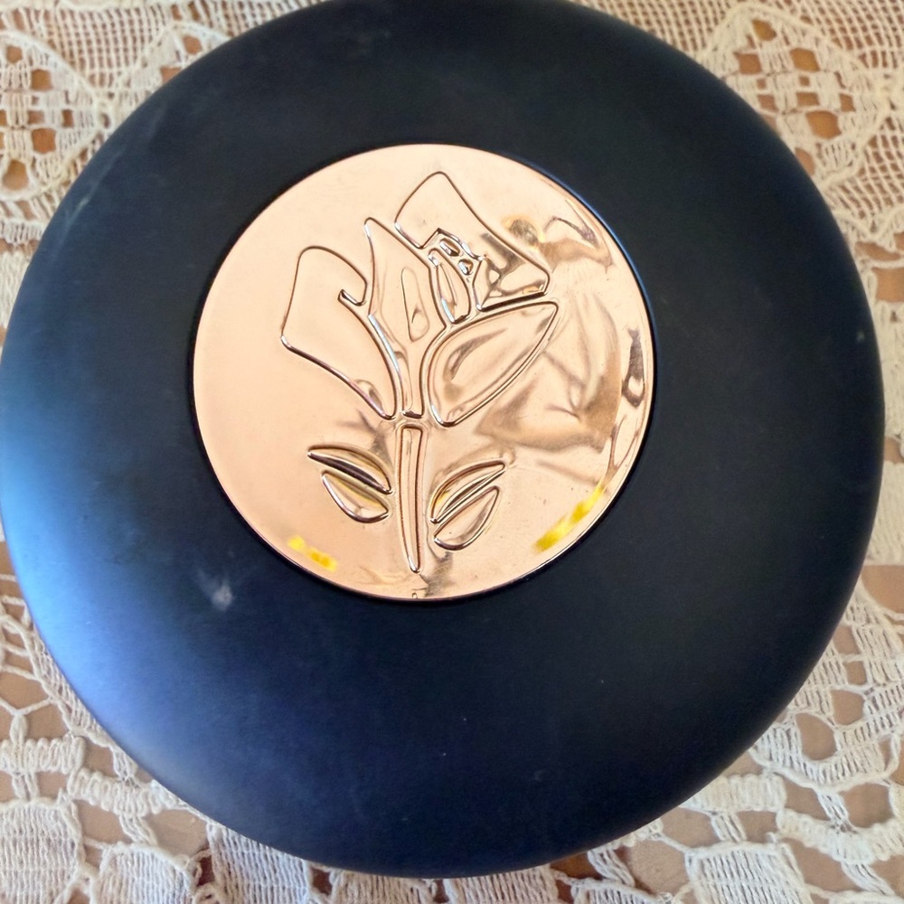 Lancôme Black Compact with Rose Medallion - Black and Gold